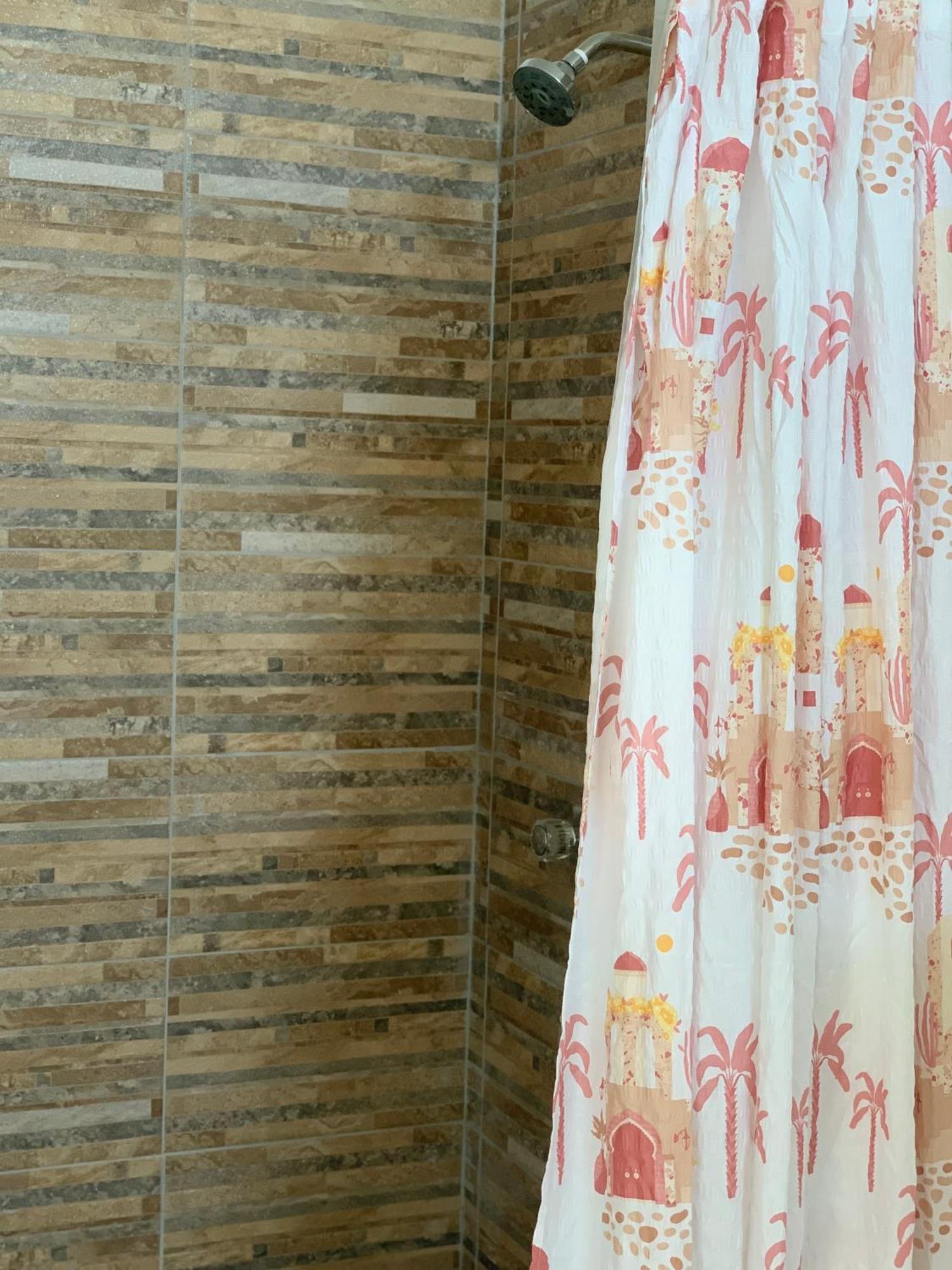 Tayta Surf House